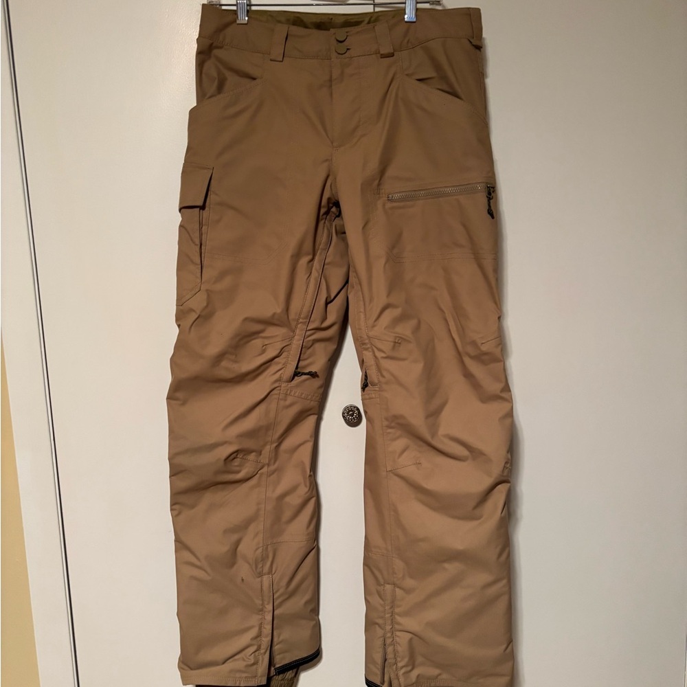 Burton Men's Cargo Pants in Tan